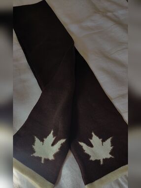 Hudson Bay Brown Knit Scarf with Cream Maple Leaf Motif